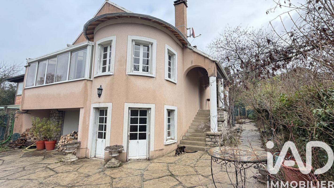 Maison 6 Pièce(s) Vaux-le-Pénil