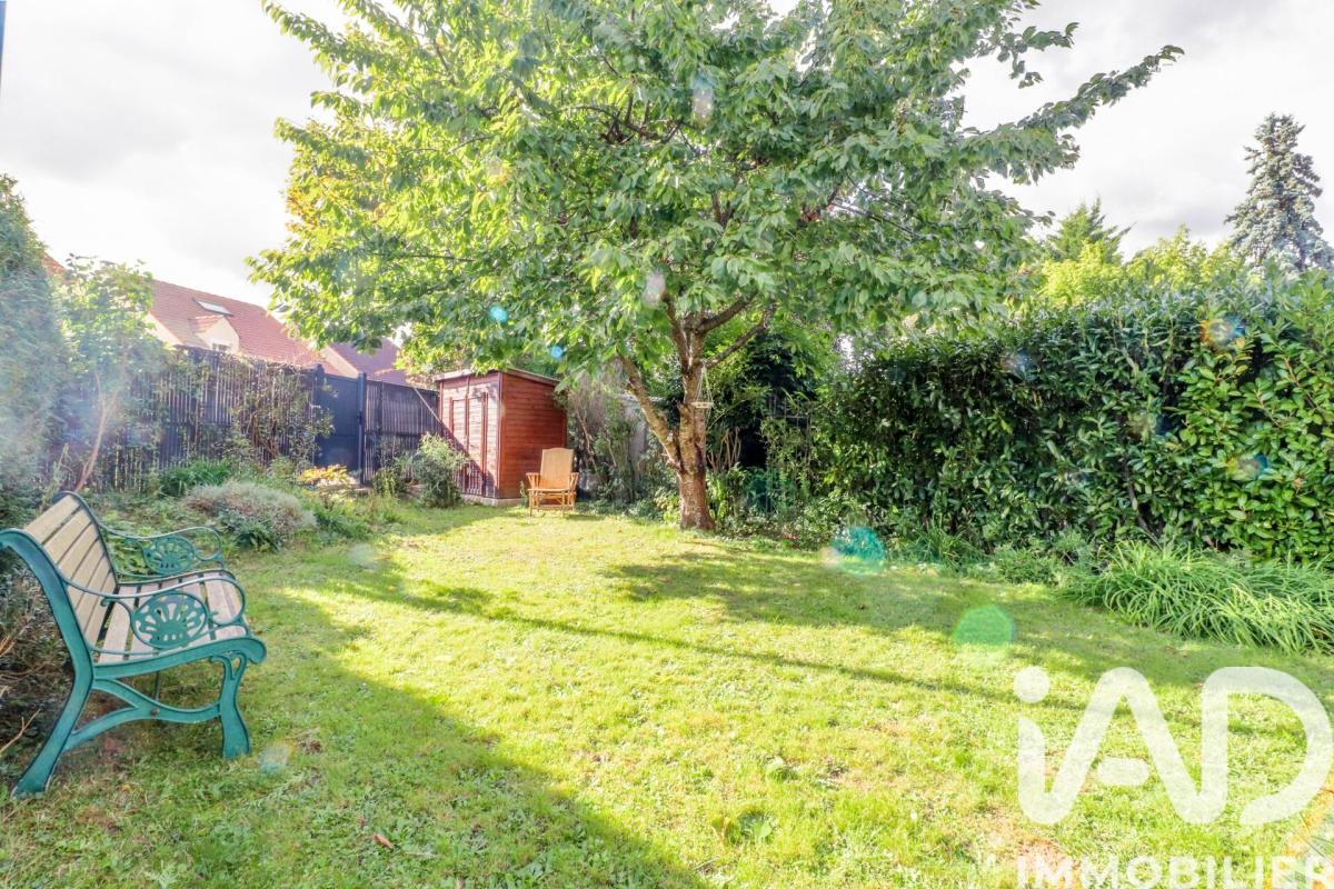 Maison 8 Pièce(s) Magny-les-Hameaux