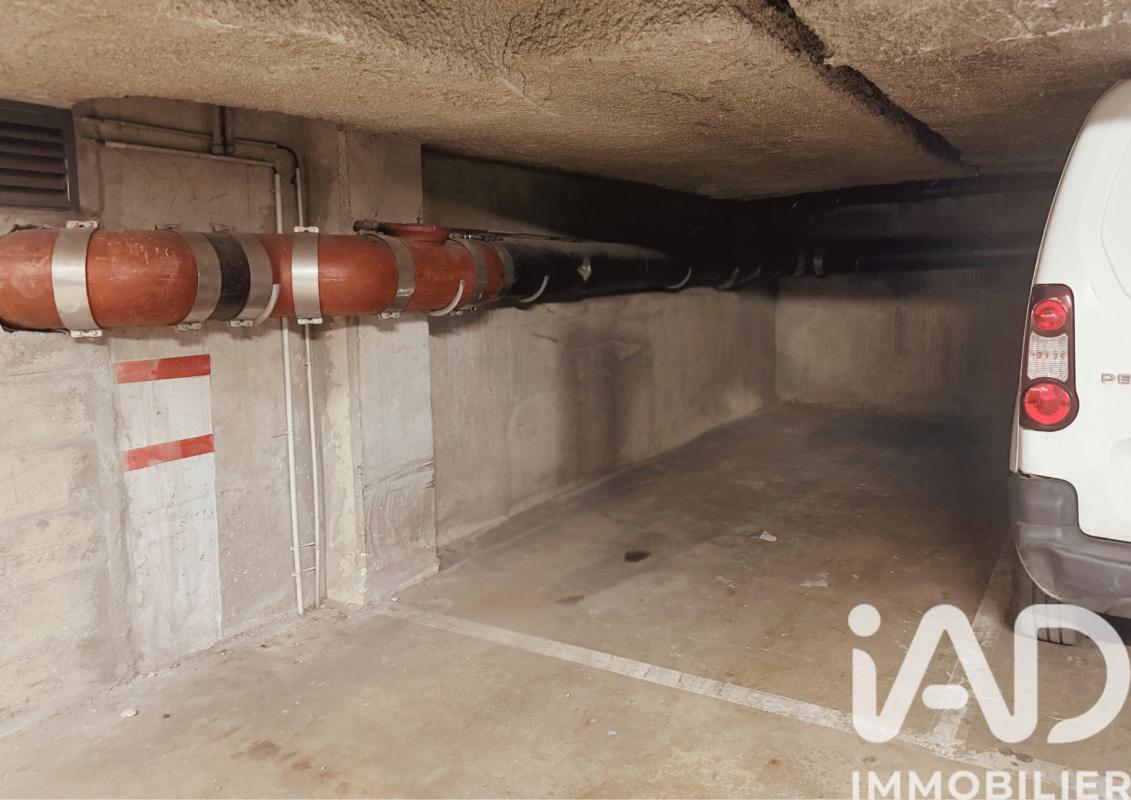 Parking  Paris 20eme Arrondissement