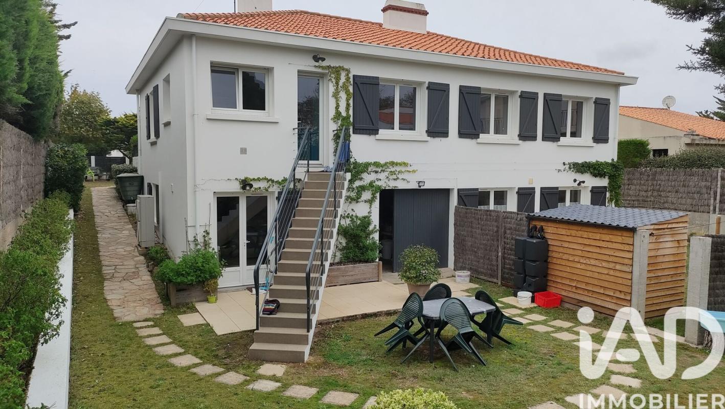 Maison 9 Pièce(s) Saint-Gilles-Croix-de-Vie