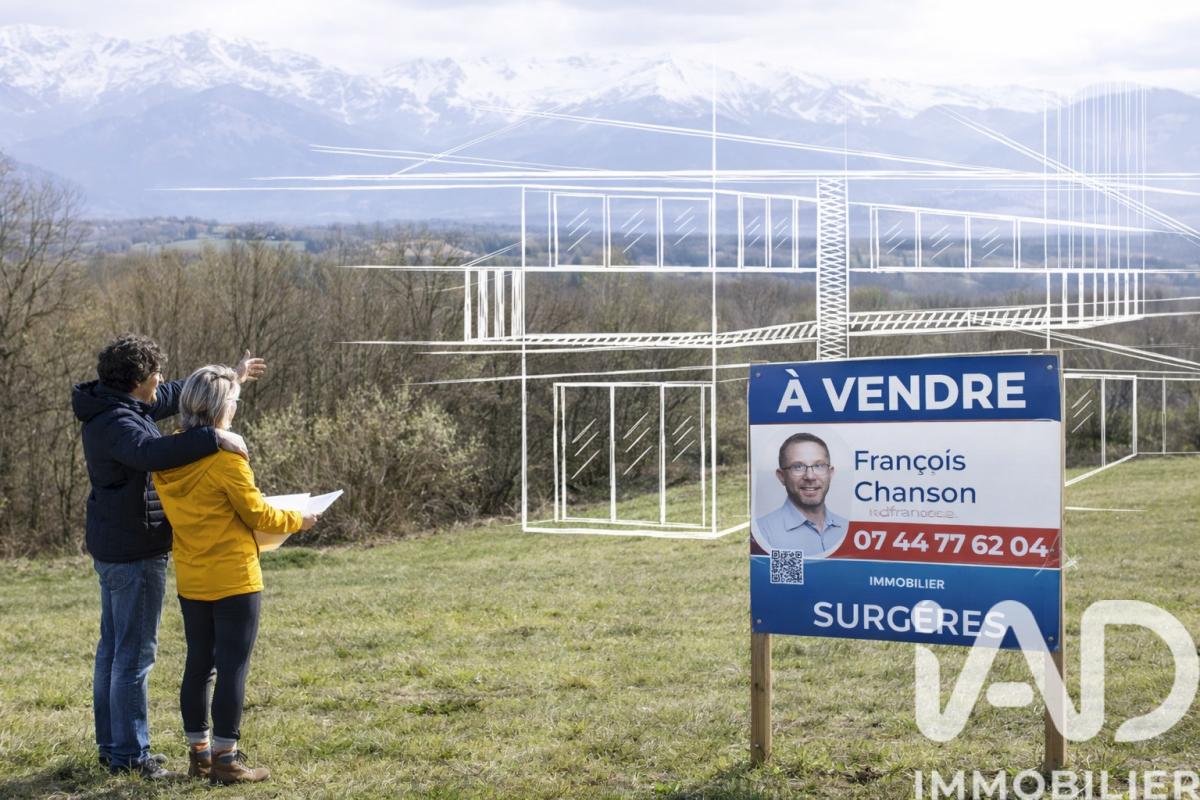 Terrain  Surgères