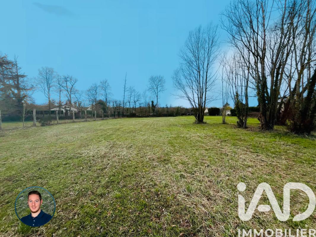 Terrain  Maintenon