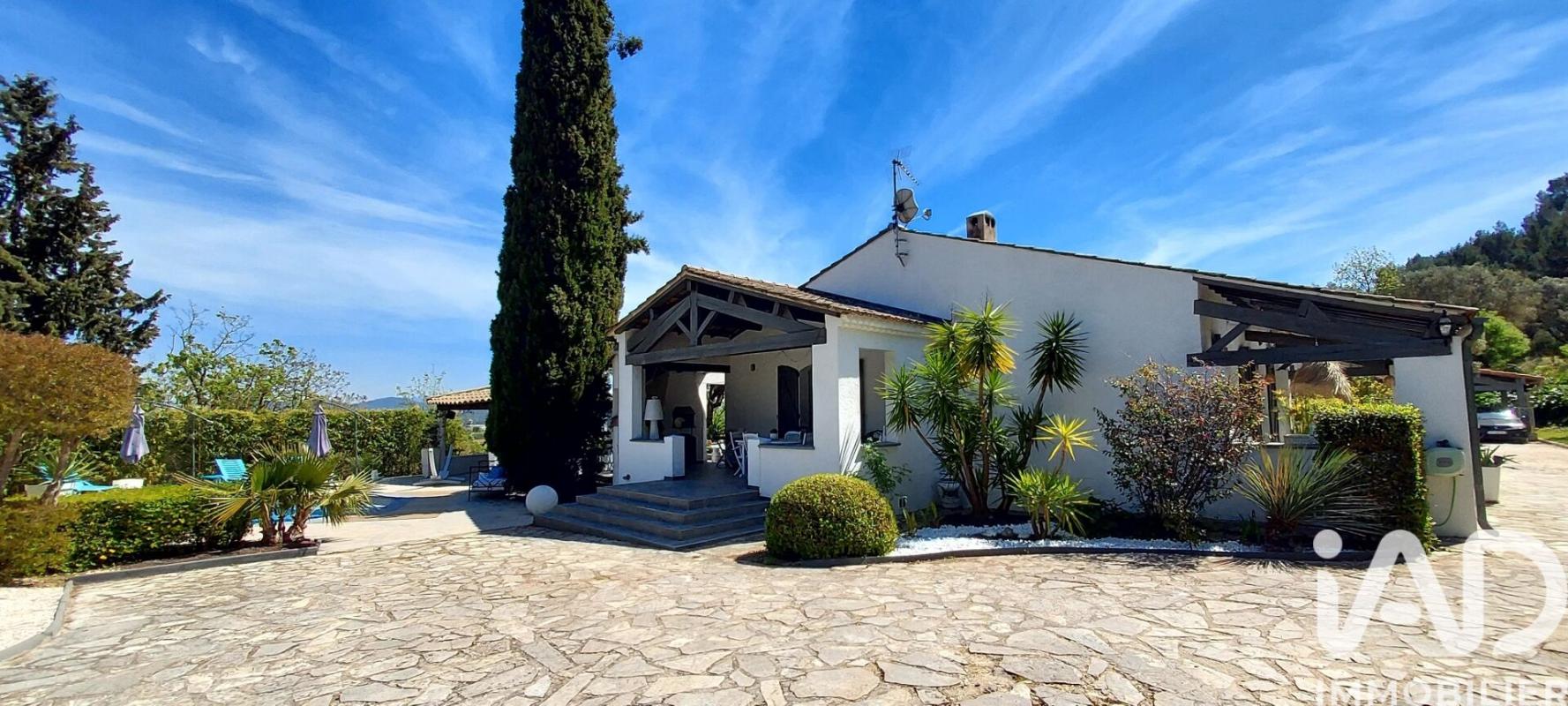 Maison traditionnelle 5 Pièce(s) Solliès-Ville
