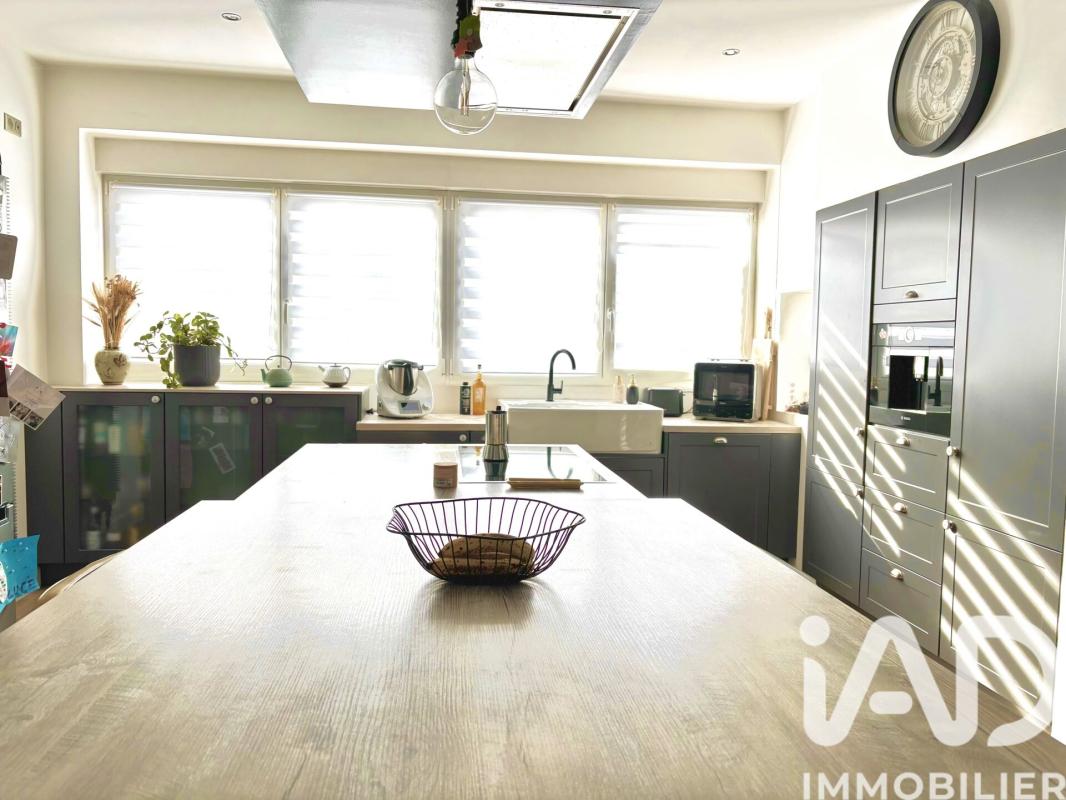 Maison de village 7 Pièce(s) Montois-la-Montagne