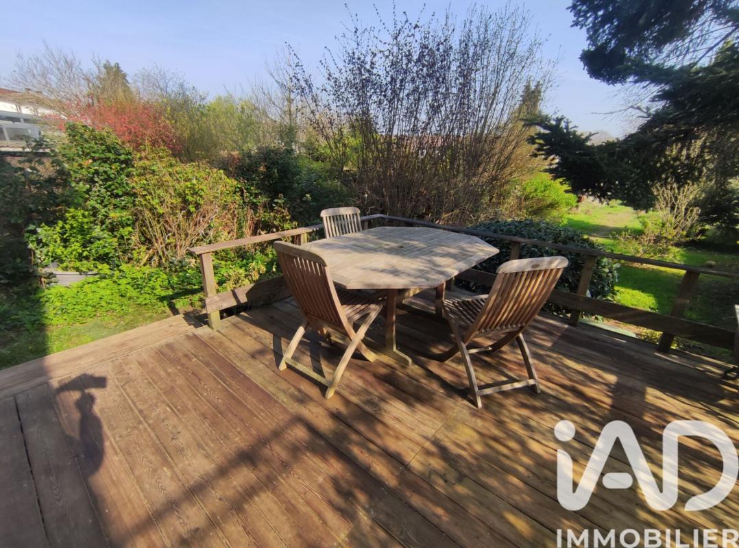 Maison traditionnelle 7 Pièce(s) Magny-les-Hameaux