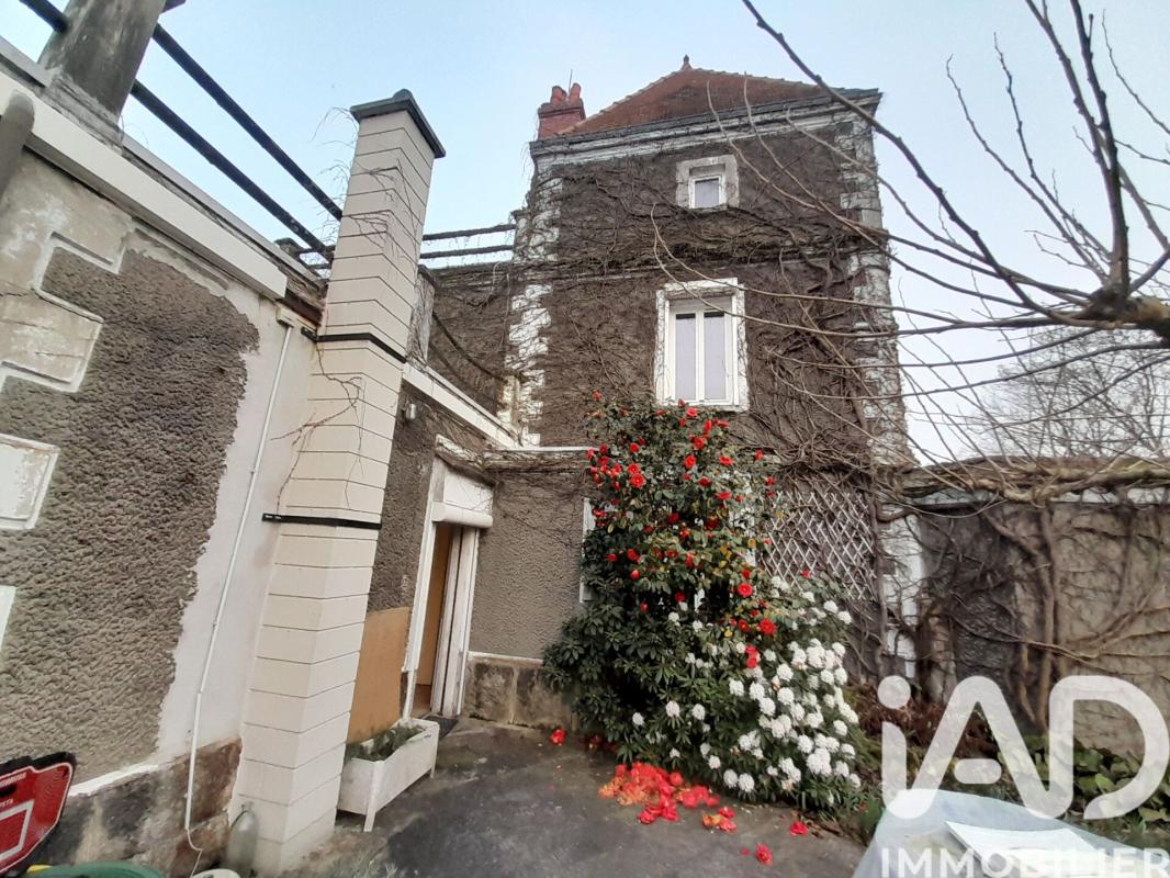 Maison 5 Pièce(s) Saumur