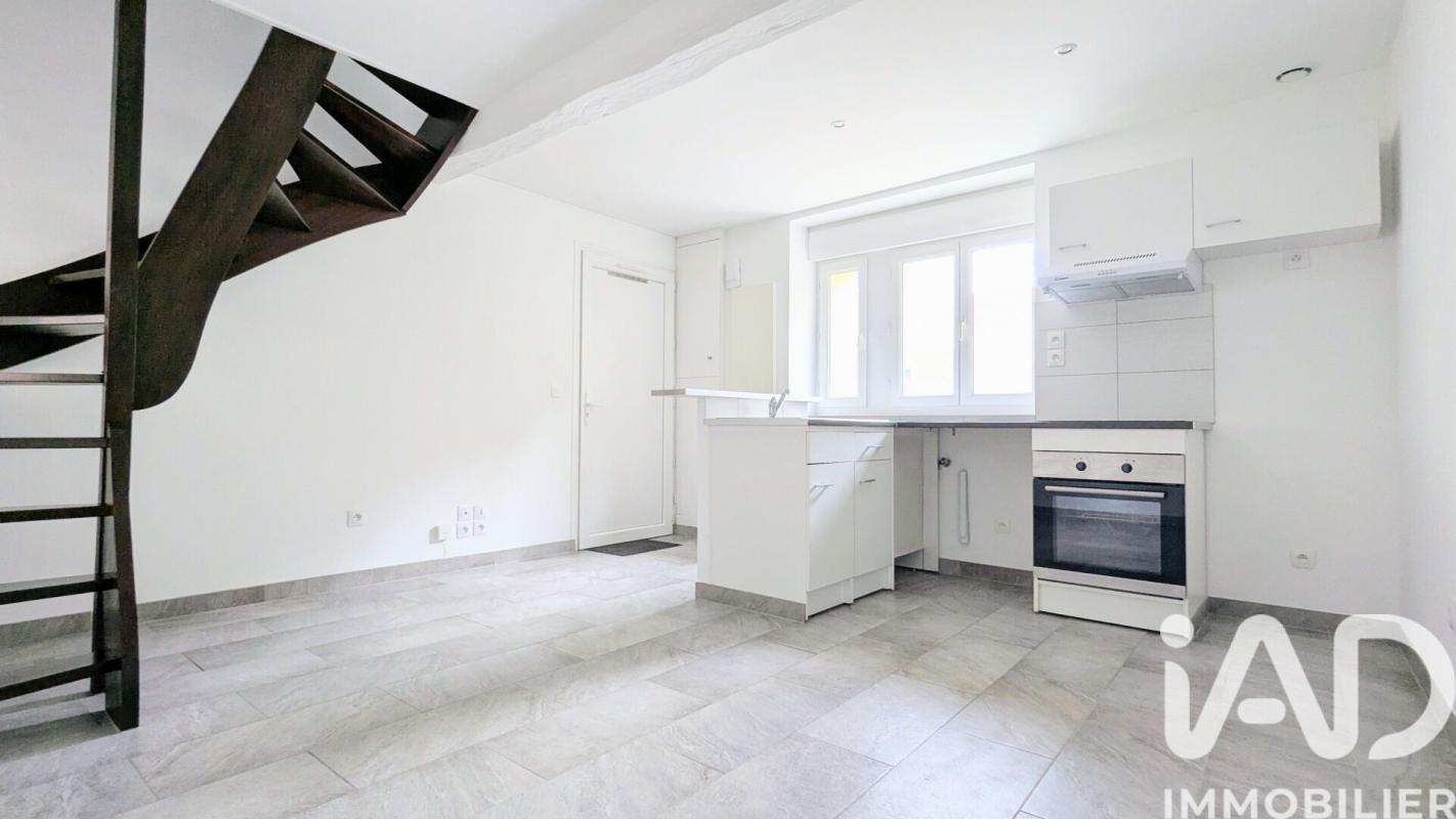 Maison de village 3 Pièce(s) Flins-sur-Seine