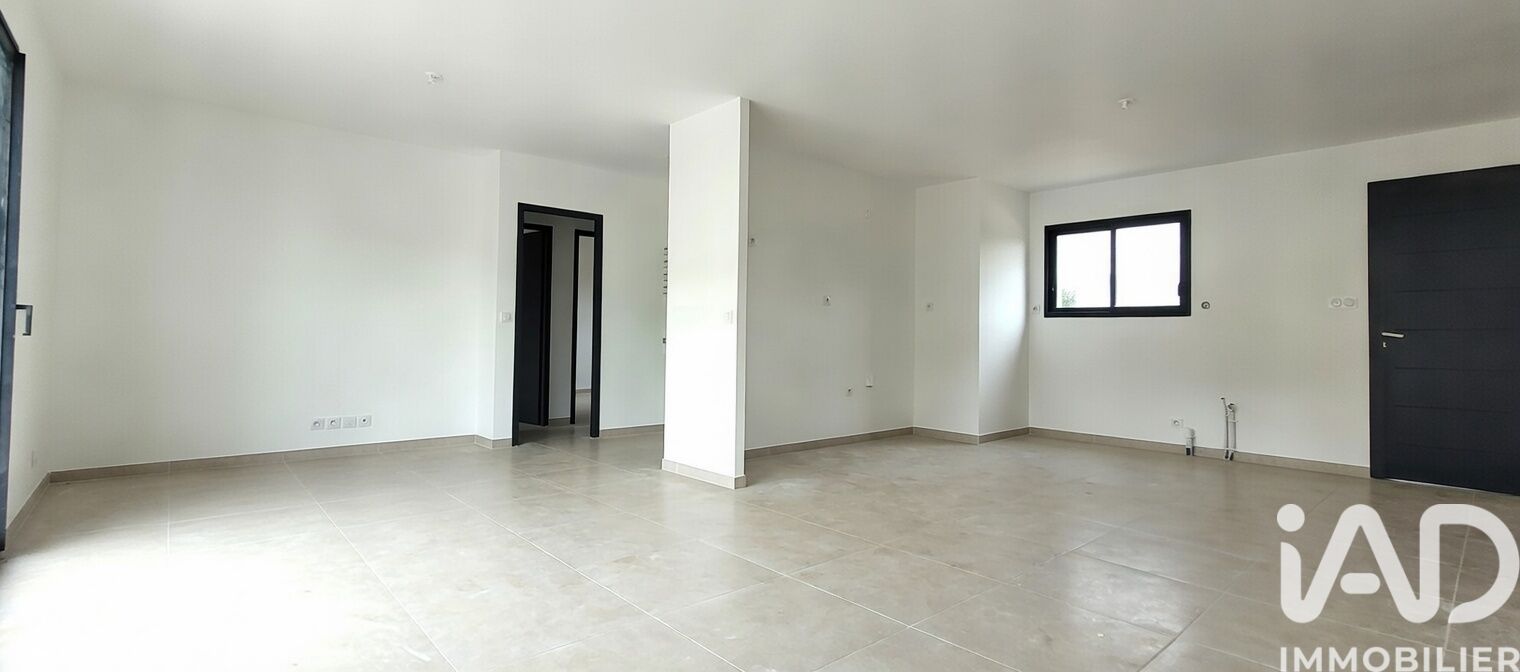 Maison traditionnelle 3 Pièce(s) Camaret-sur-Aigues