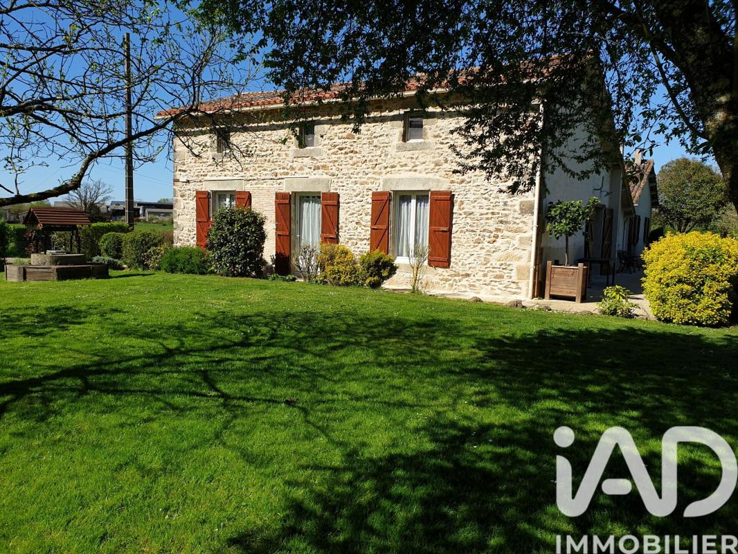 Maison 8 Pièce(s) Vasles