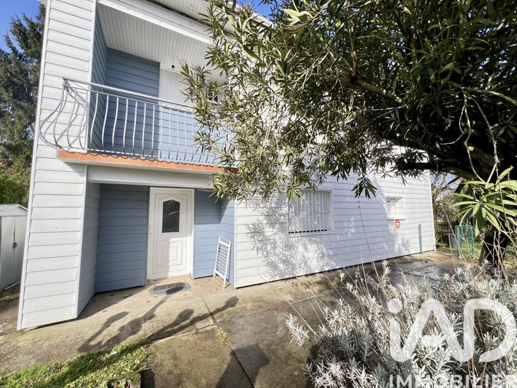 Maison de ville 6 Pièce(s) Le Passage