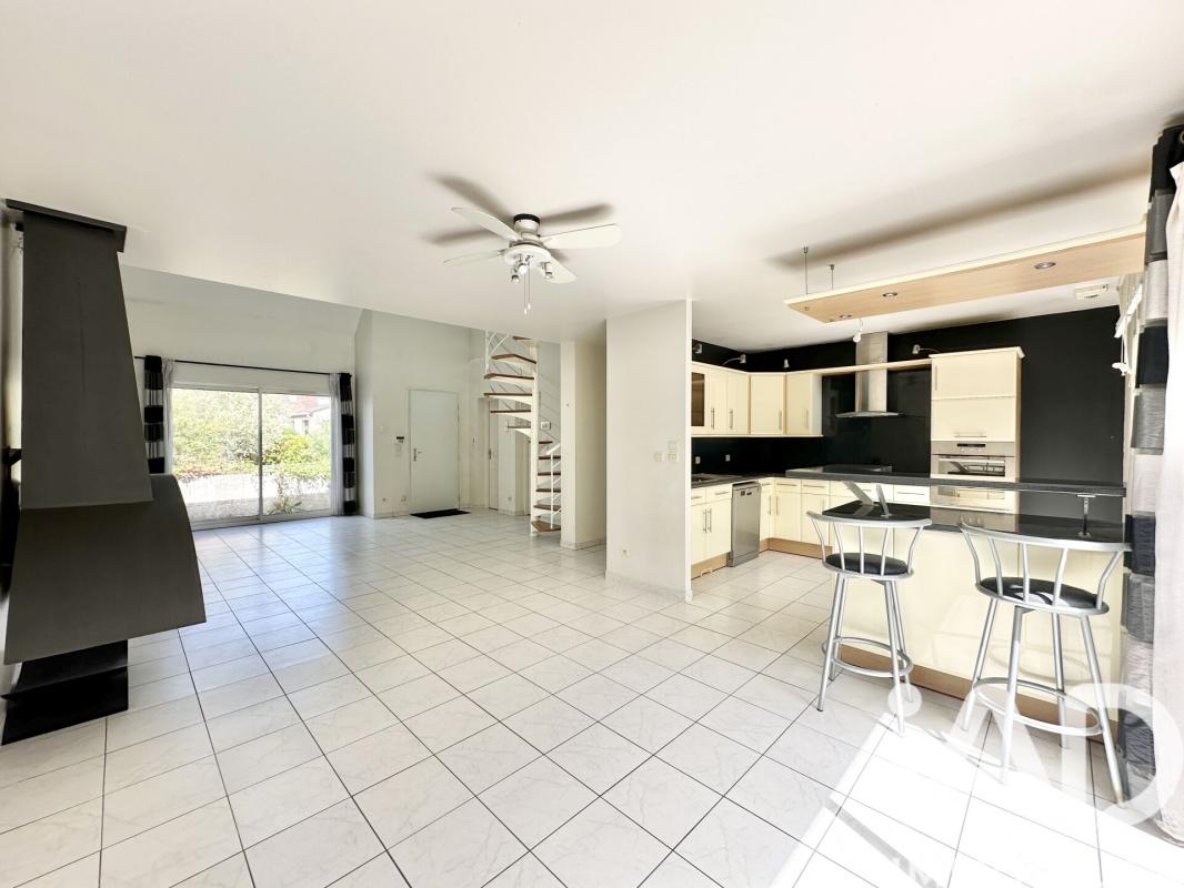 Maison 6 Pièce(s) Sainte-Geneviève-des-Bois - Photo 2