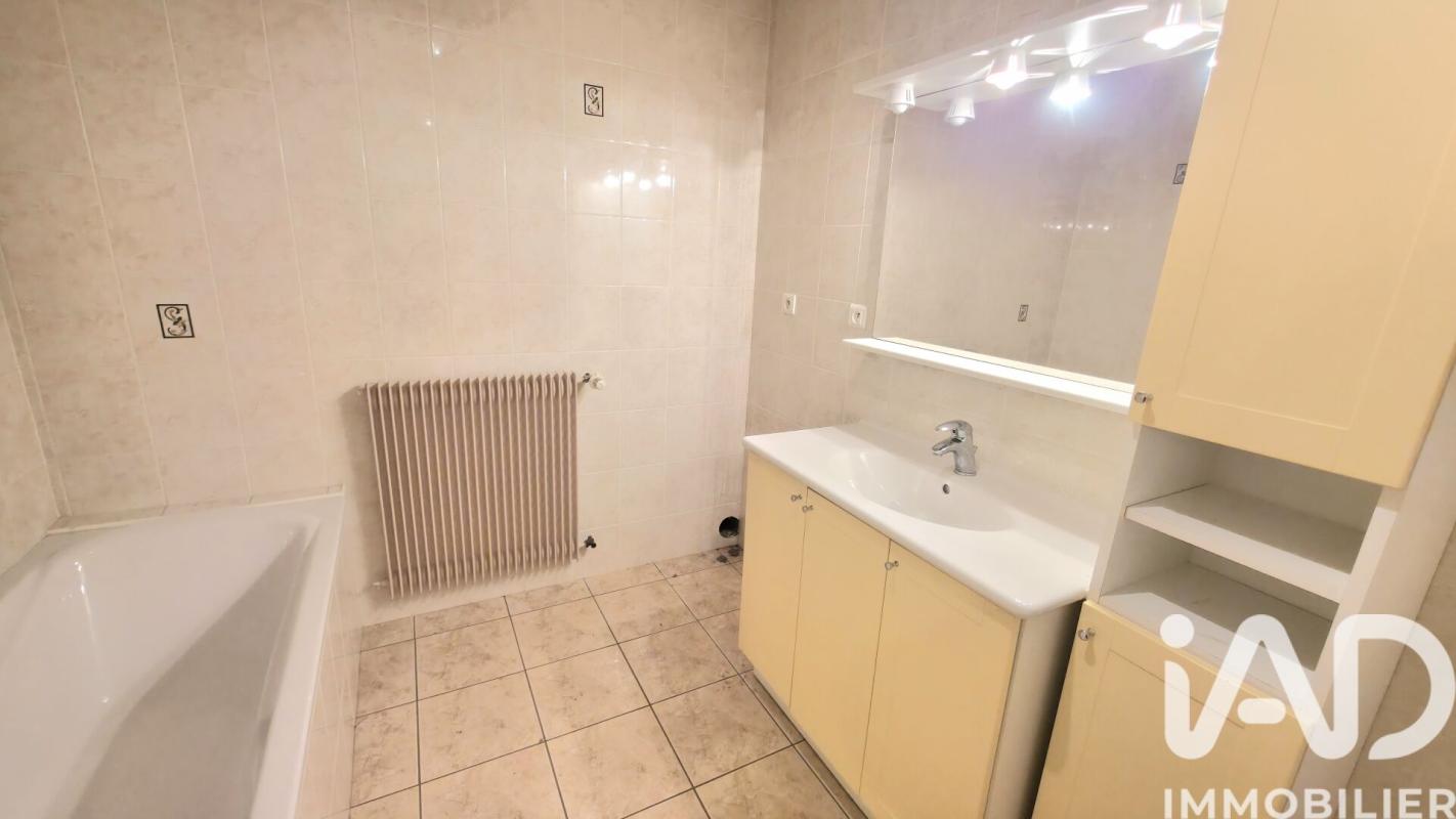 Maison 5 Pièce(s) Richebourg