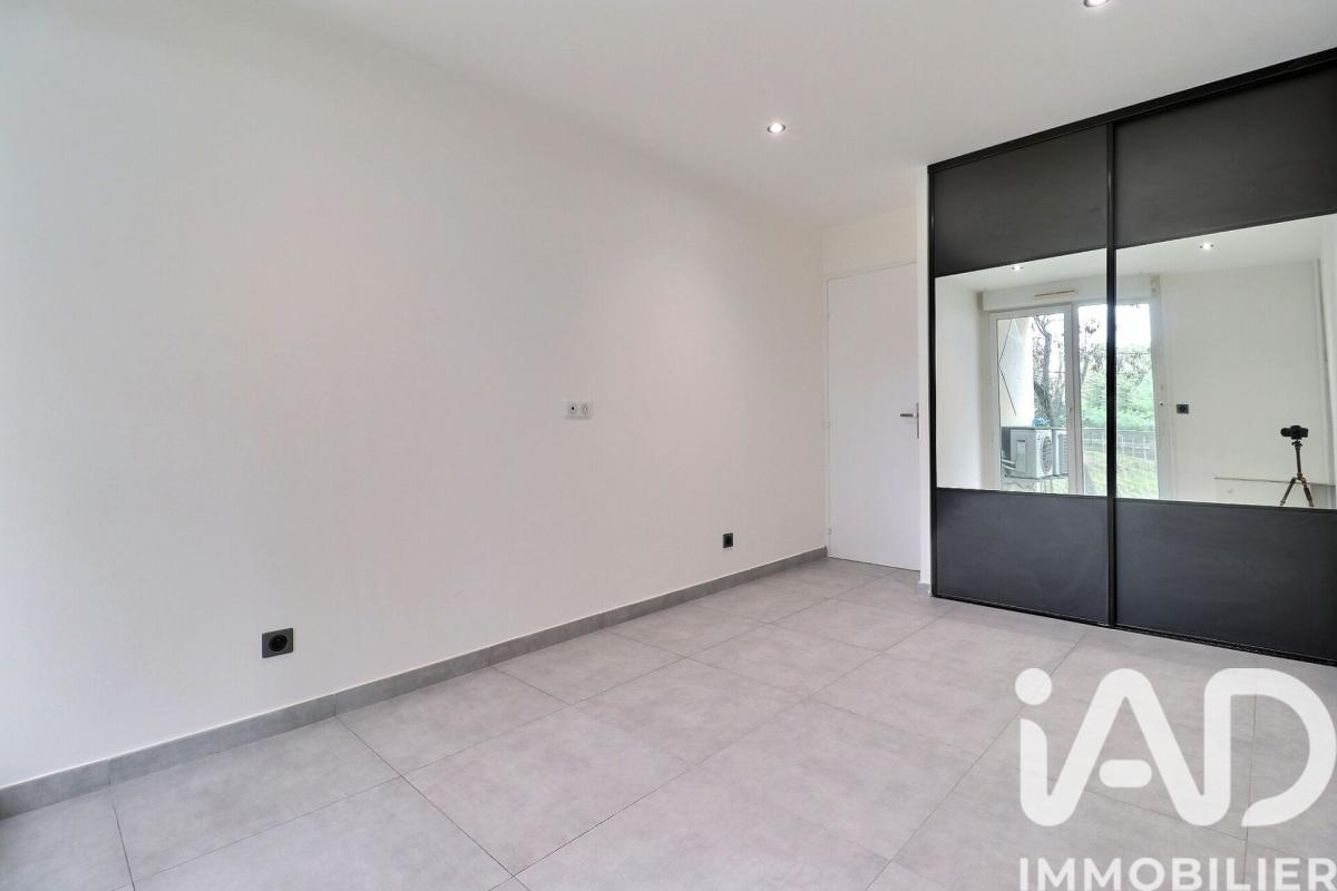 Appartement 5 Pièce(s) Marseille 11eme Arrondissement - Photo 9