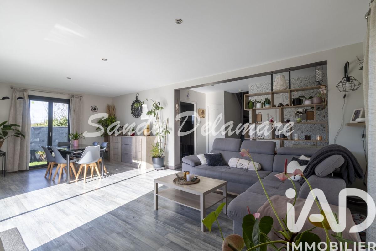 Maison 4 Pièce(s) Courcelles-sur-Seine