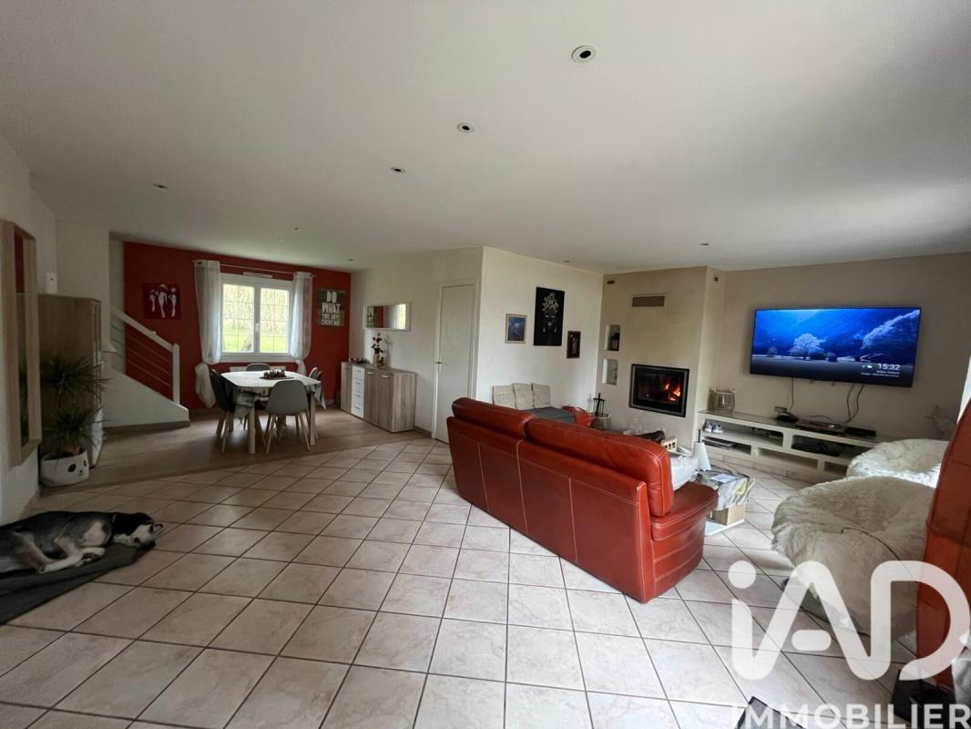 Maison 7 Pièce(s) Nouzilly