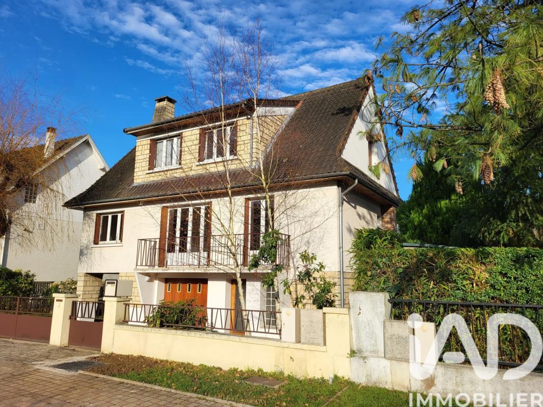 Maison 7 Pièce(s) Bièvres