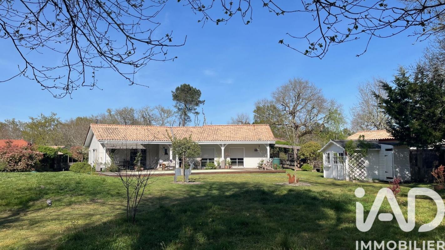 Maison 7 Pièce(s) Salles