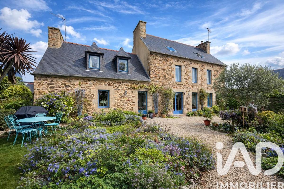 Maison 8 Pièce(s) Ploubazlanec