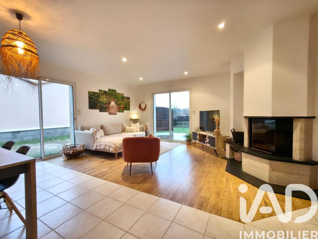 Maison 5 Pièce(s) Montréverd