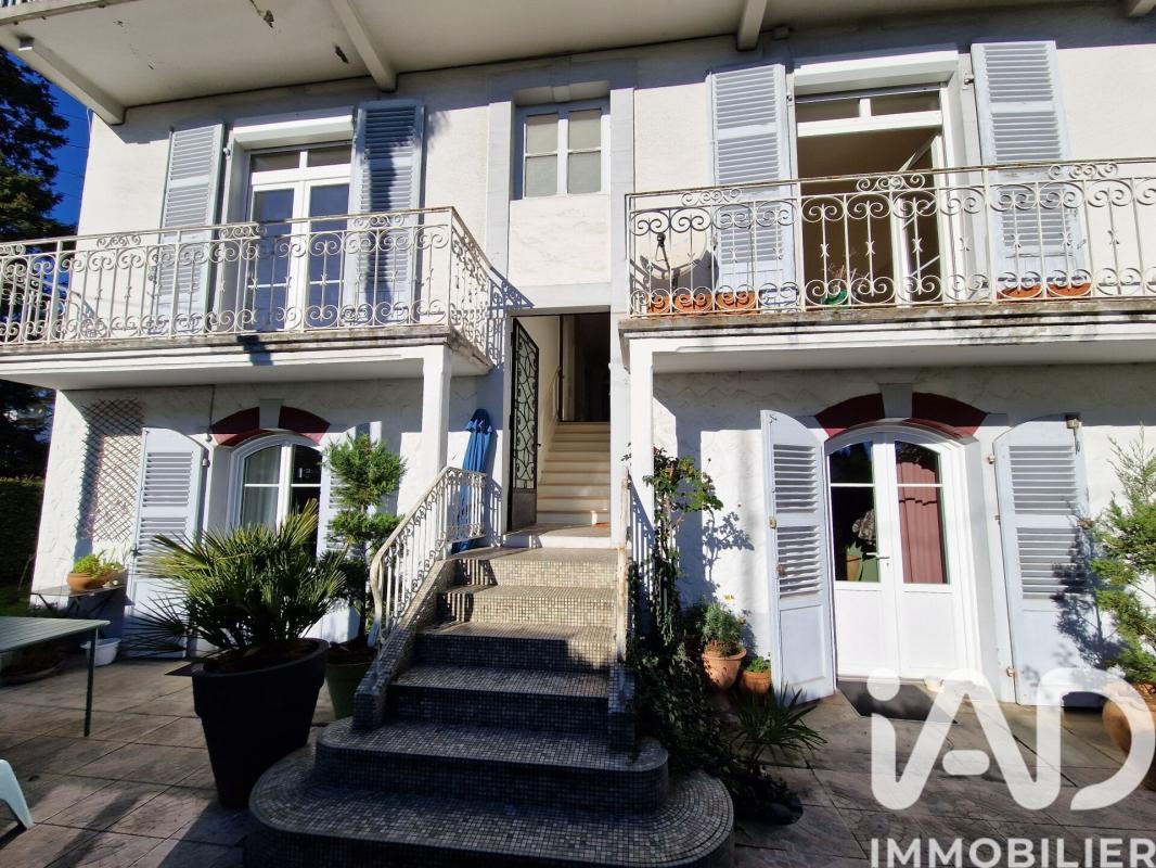 Maison 9 Pièce(s) Pau