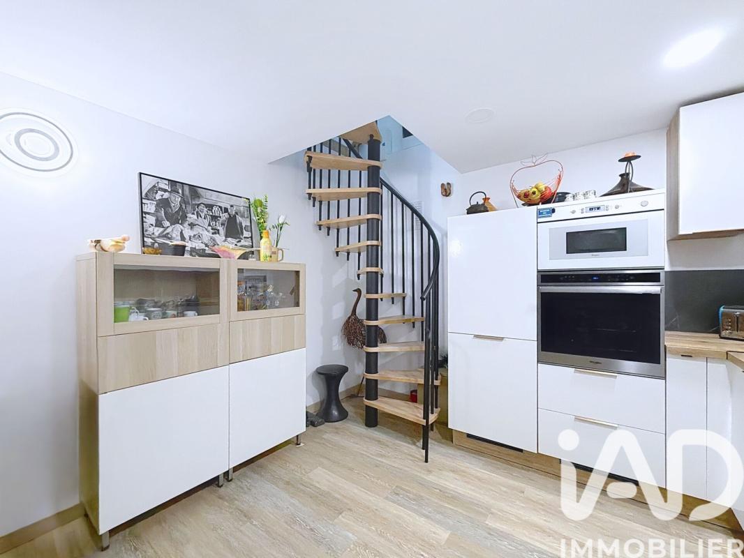 Loft 3 Pièce(s) Paris 18eme Arrondissement