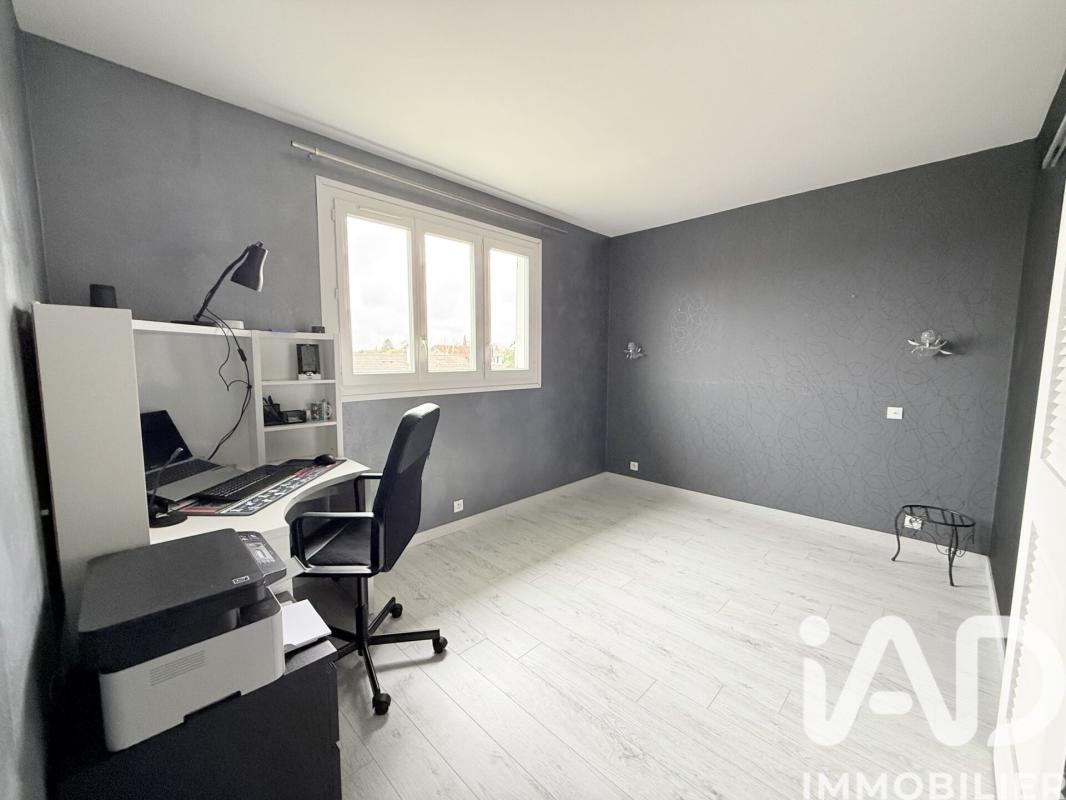 Maison 5 Pièce(s) Saint-Germain-lès-Corbeil - Photo 11