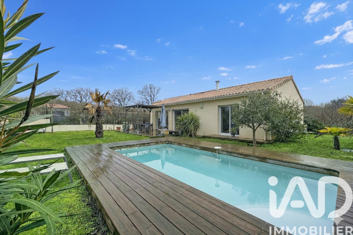 Maison 5 Pièce(s) Cénac