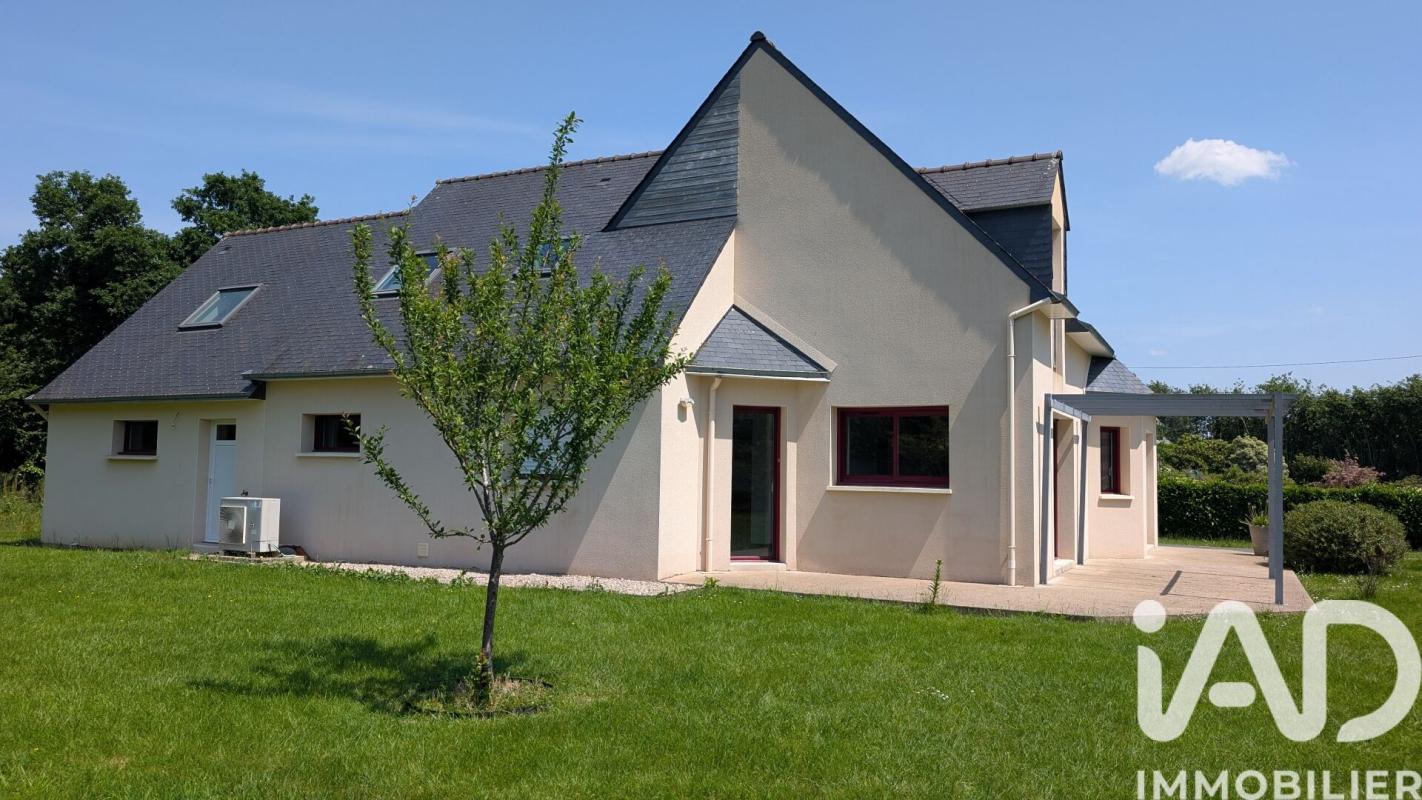 Maison 8 Pièce(s) Plougonven