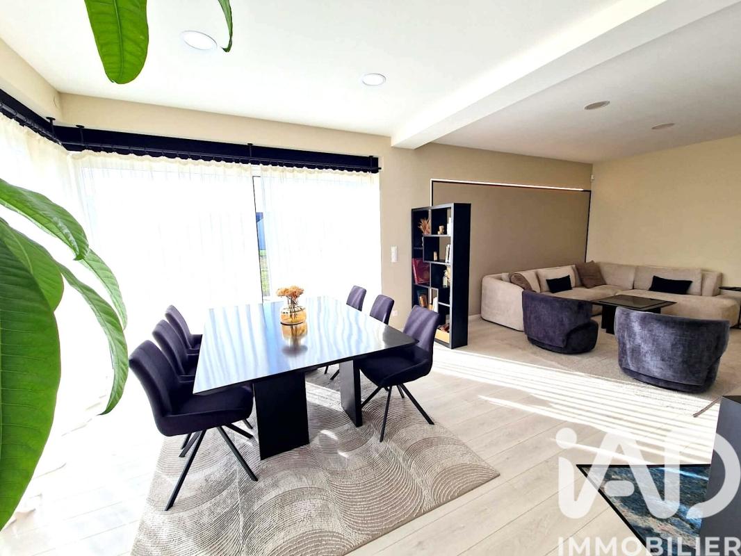 Maison 7 Pièce(s) Corquilleroy