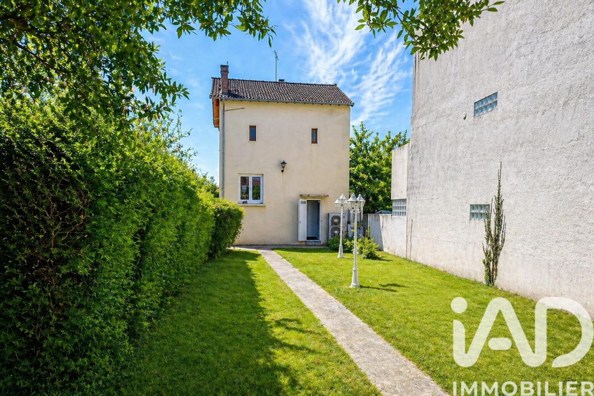 Maison 3 Pièce(s) Le Blanc-Mesnil