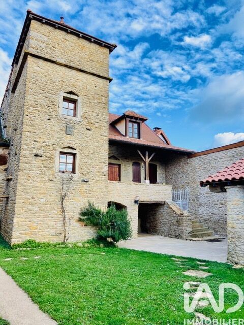 Maison 6 Pièce(s) La Vineuse sur Fregande