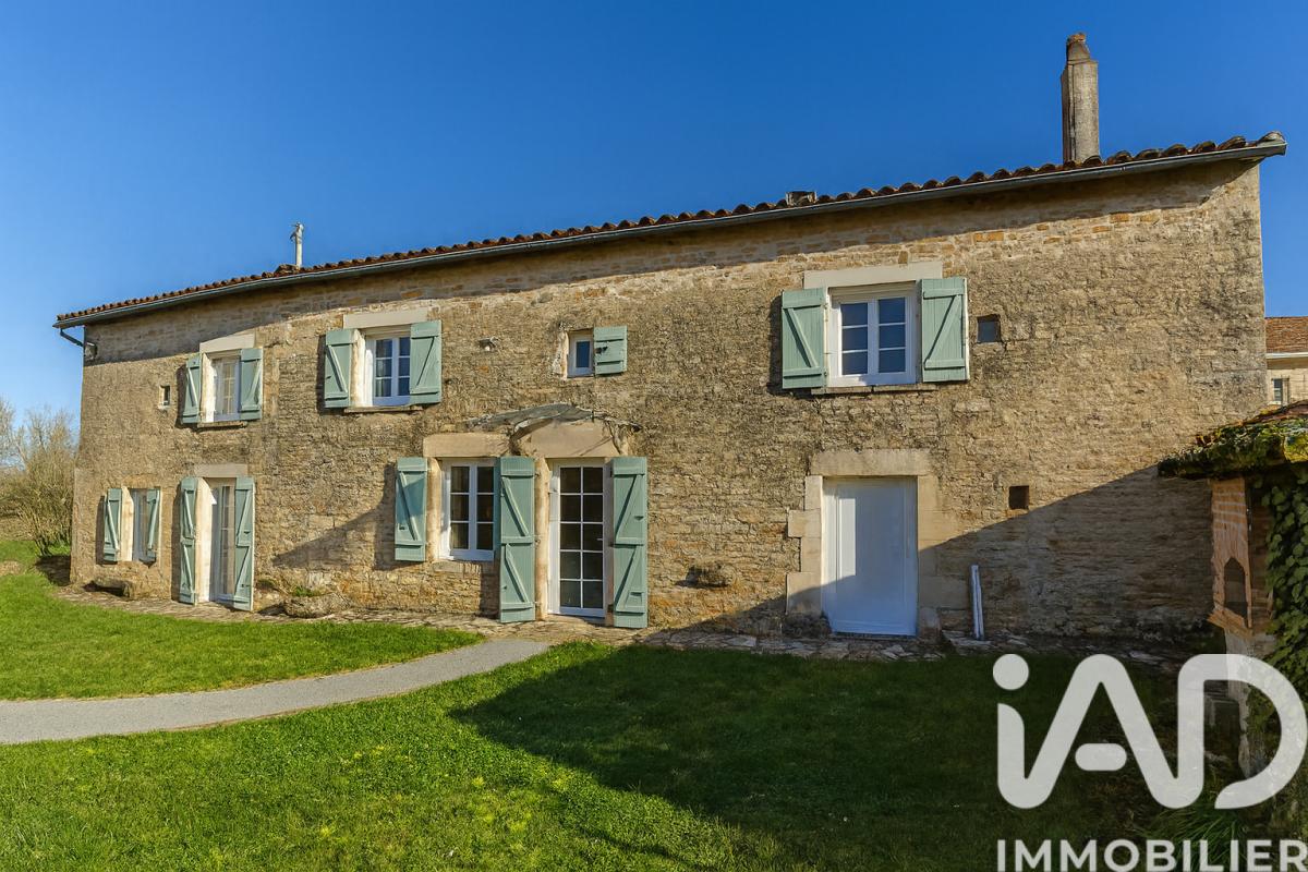 Maison 5 Pièce(s) Villefagnan