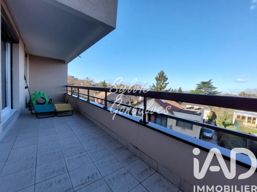 Appartement 4 Pièce(s) Éragny