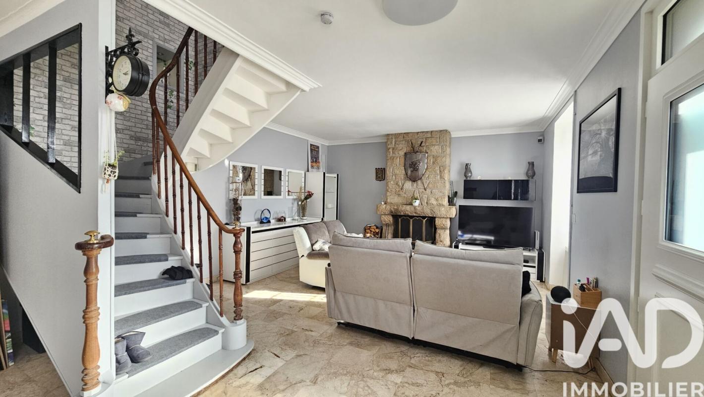 Maison 6 Pièce(s) Plouhinec