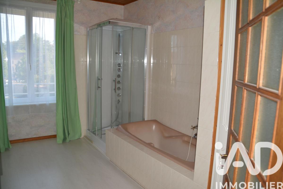 Immeuble  Bourbonne-les-Bains - Photo 13