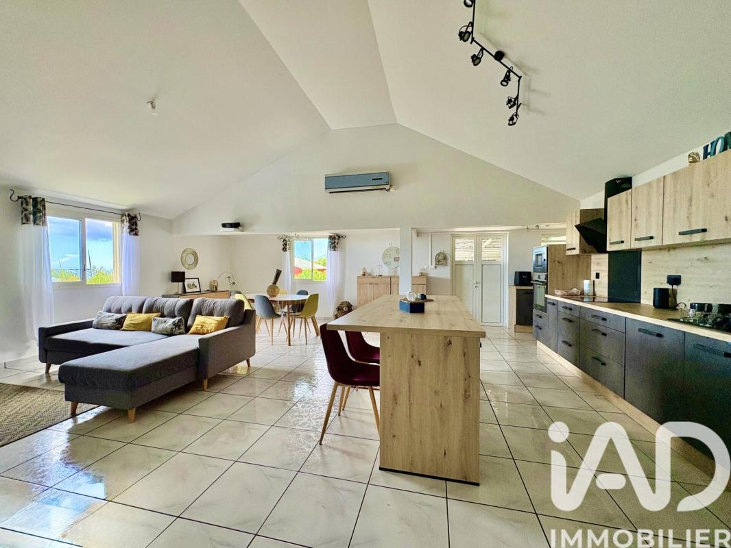 Maison 4 Pièce(s) La Possession