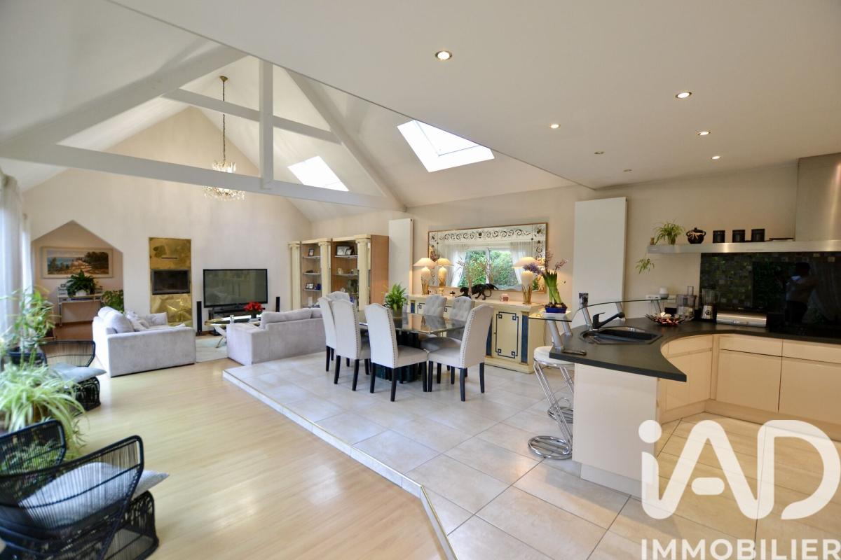 Maison d'architecte 8 Pièce(s) Osny