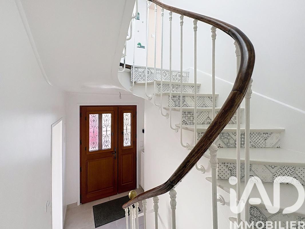 Maison 9 Pièce(s) Thaas