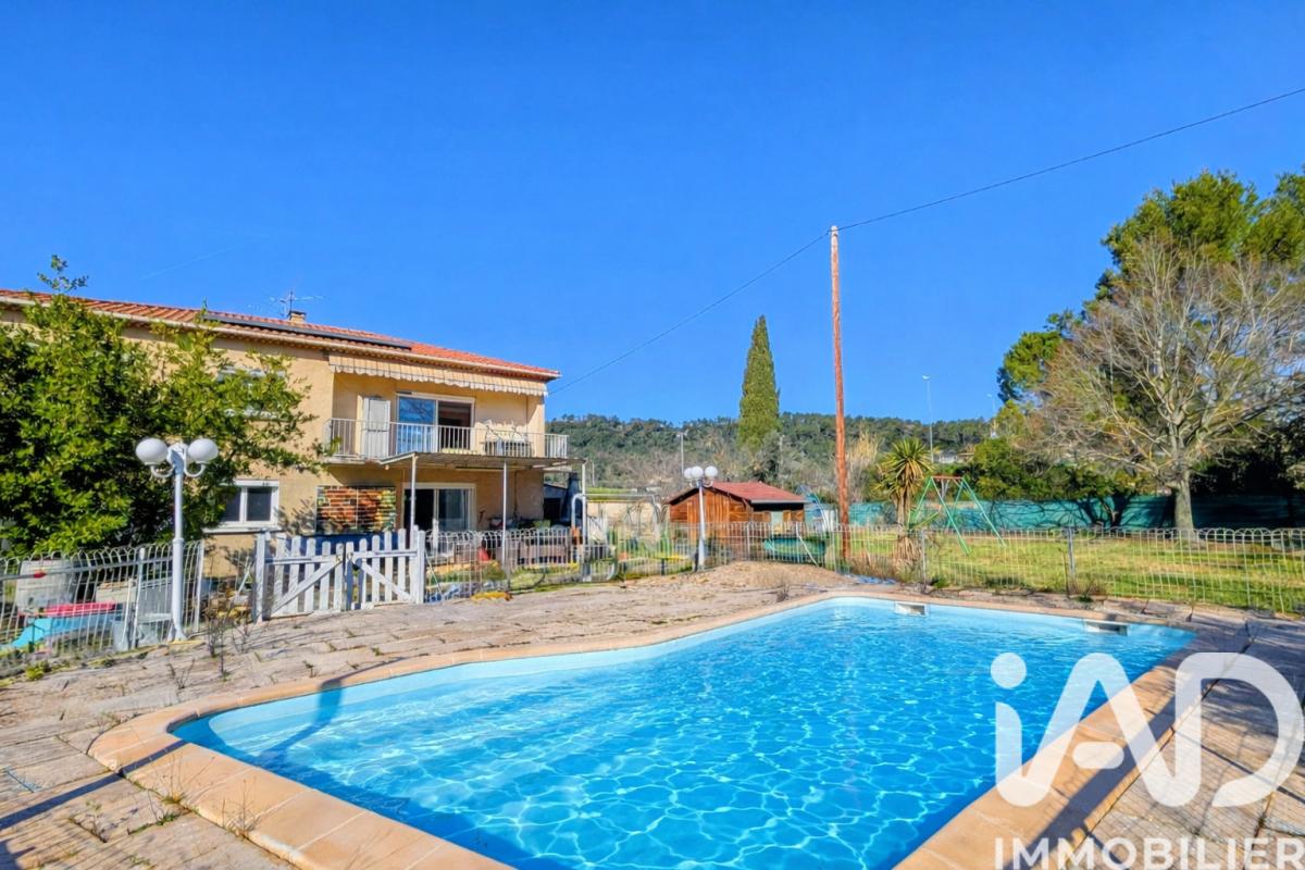 Maison 4 Pièce(s) Le Luc