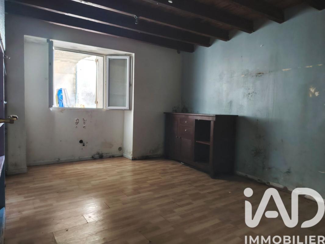 Maison 7 Pièce(s) Sigogne - Photo 7