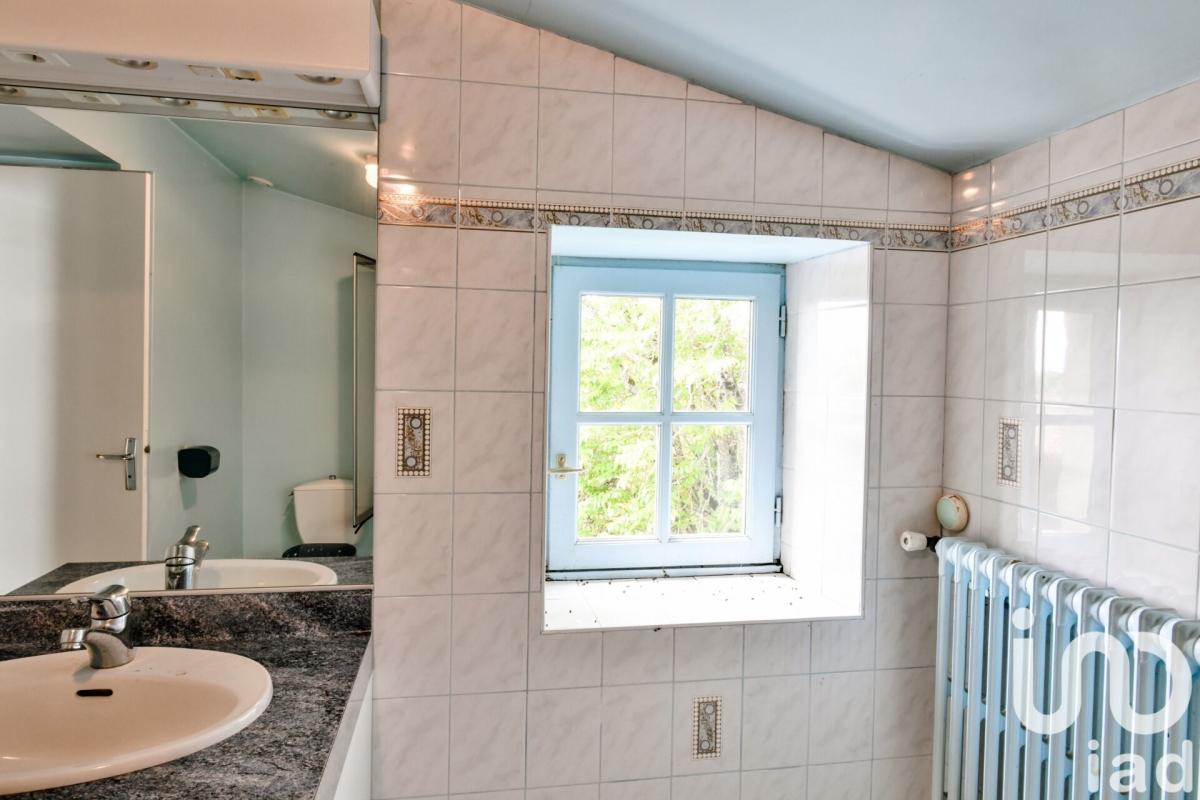 Maison longère 8 Pièce(s) Rives-d'Autise