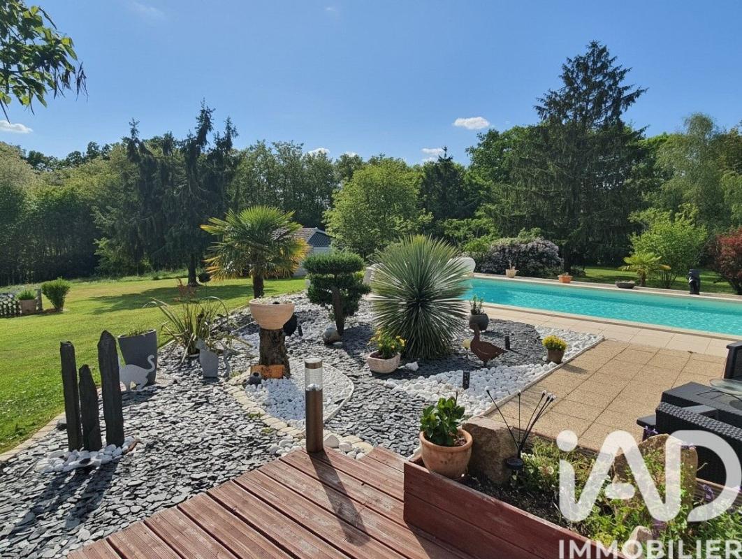 Maison 8 Pièce(s) Cherves-Châtelars - Photo 1