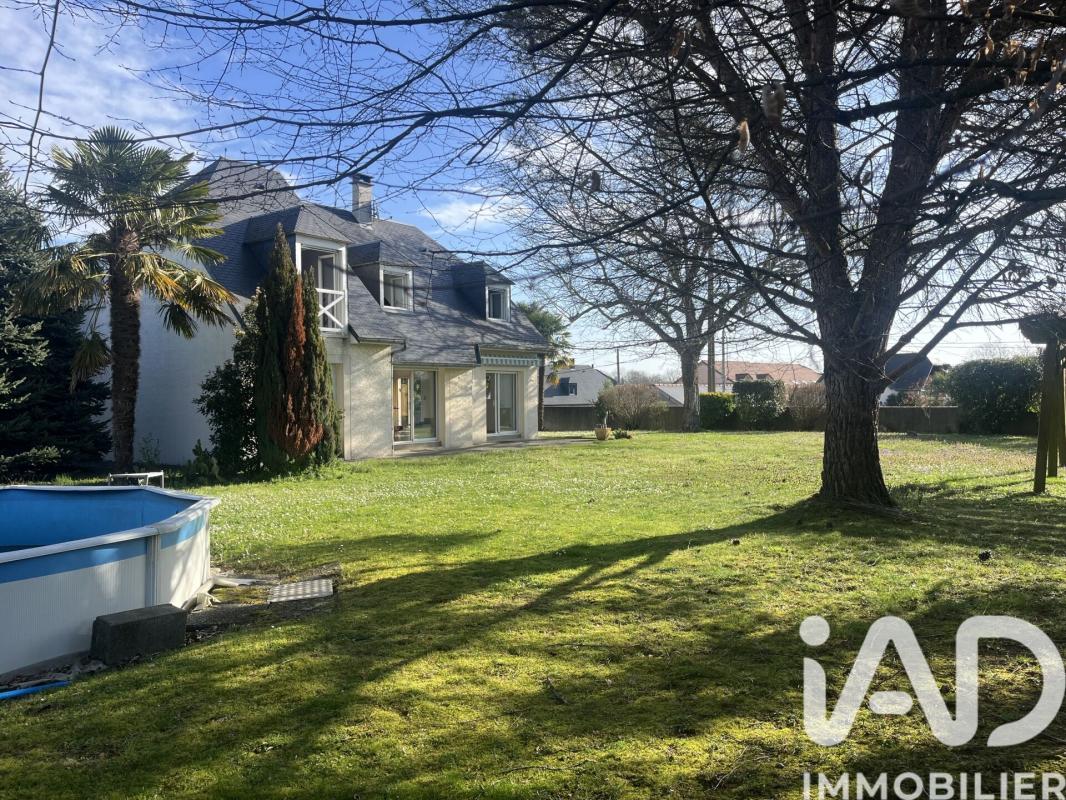 Maison 6 Pièce(s) Juillan