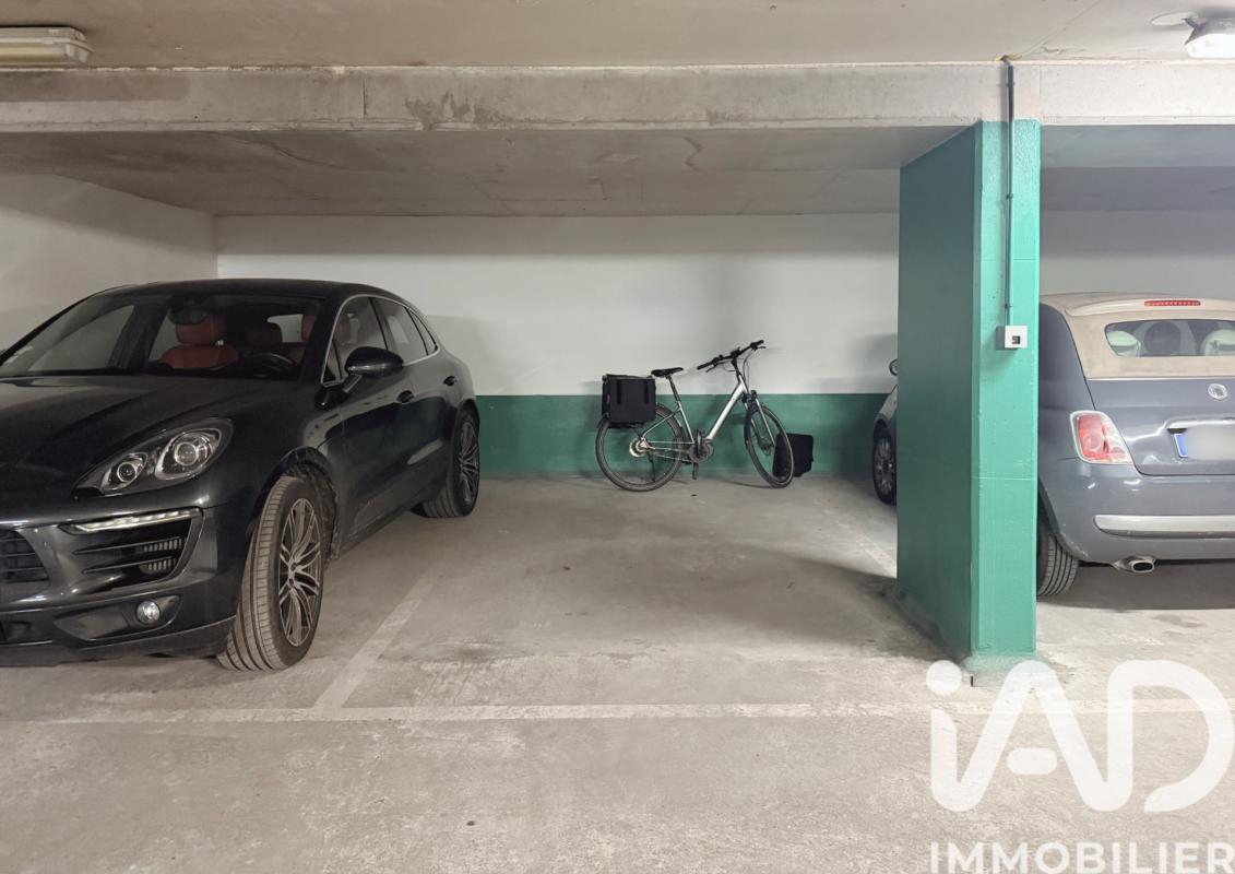 Parking  Le Chesnay