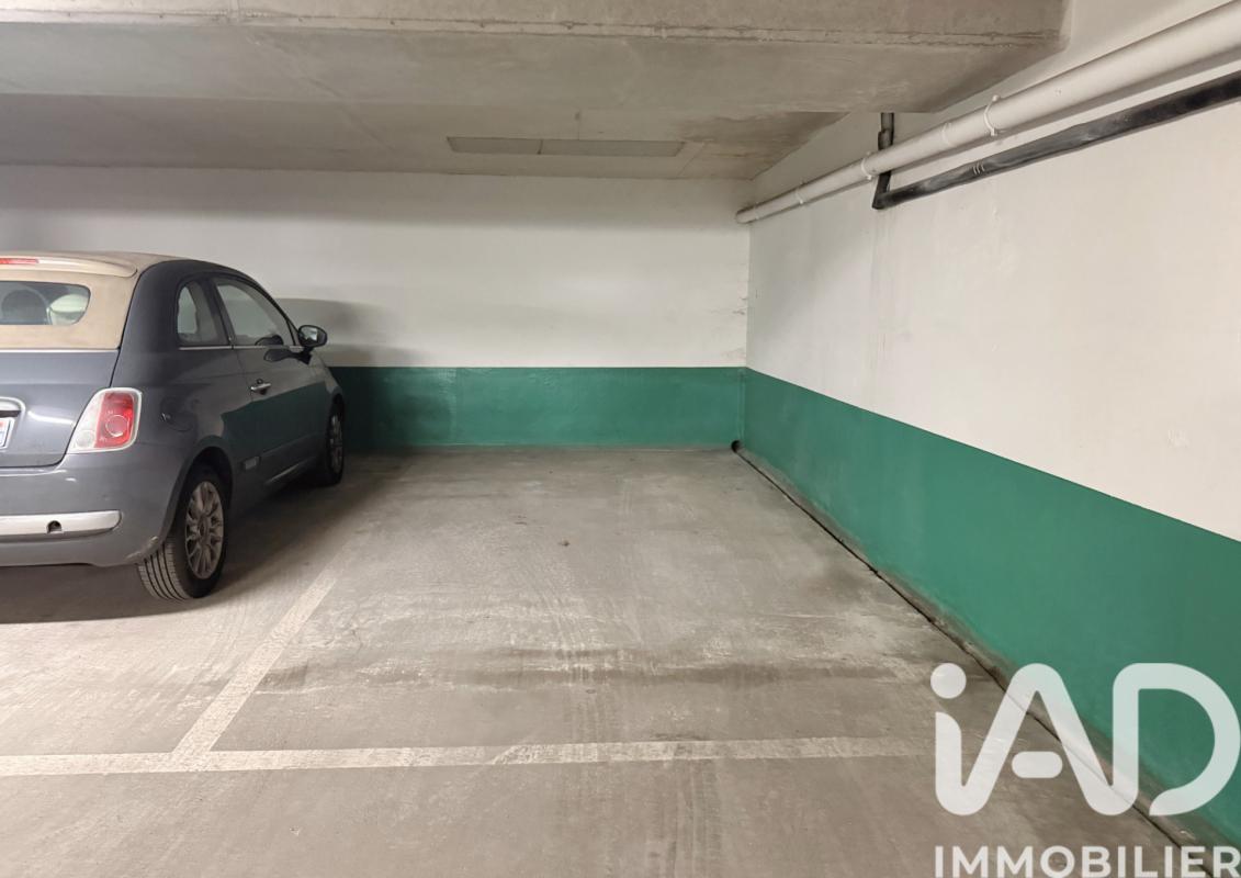 Parking  Le Chesnay