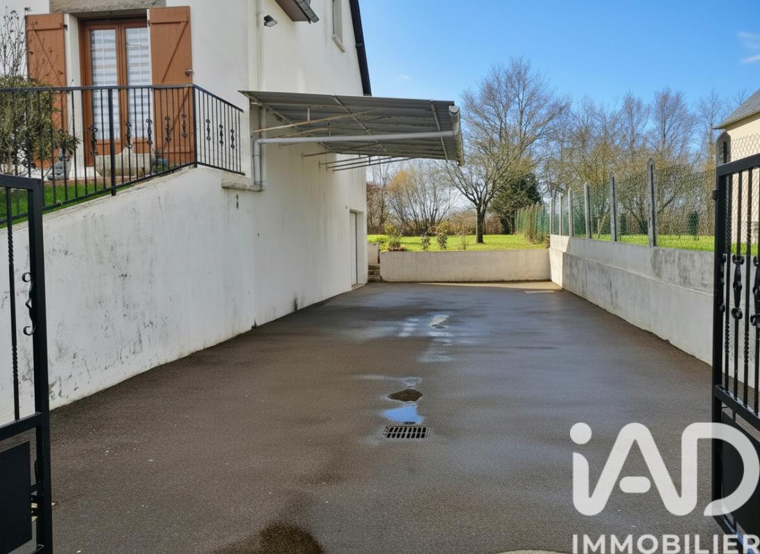 Maison 8 Pièce(s) Ambrières-les-Vallées