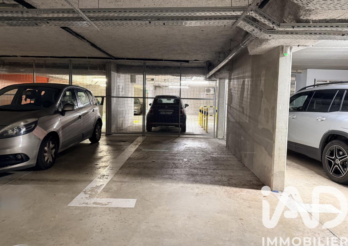 Parking  Guyancourt