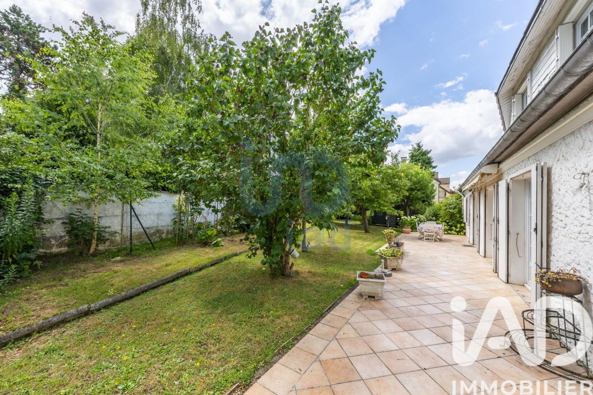 Maison 8 Pièce(s) Brétigny-sur-Orge