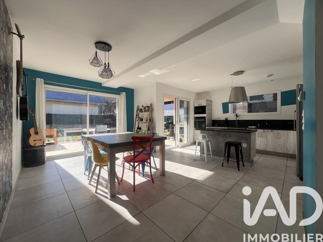 Maison 7 Pièce(s) Valgelon-La Rochette