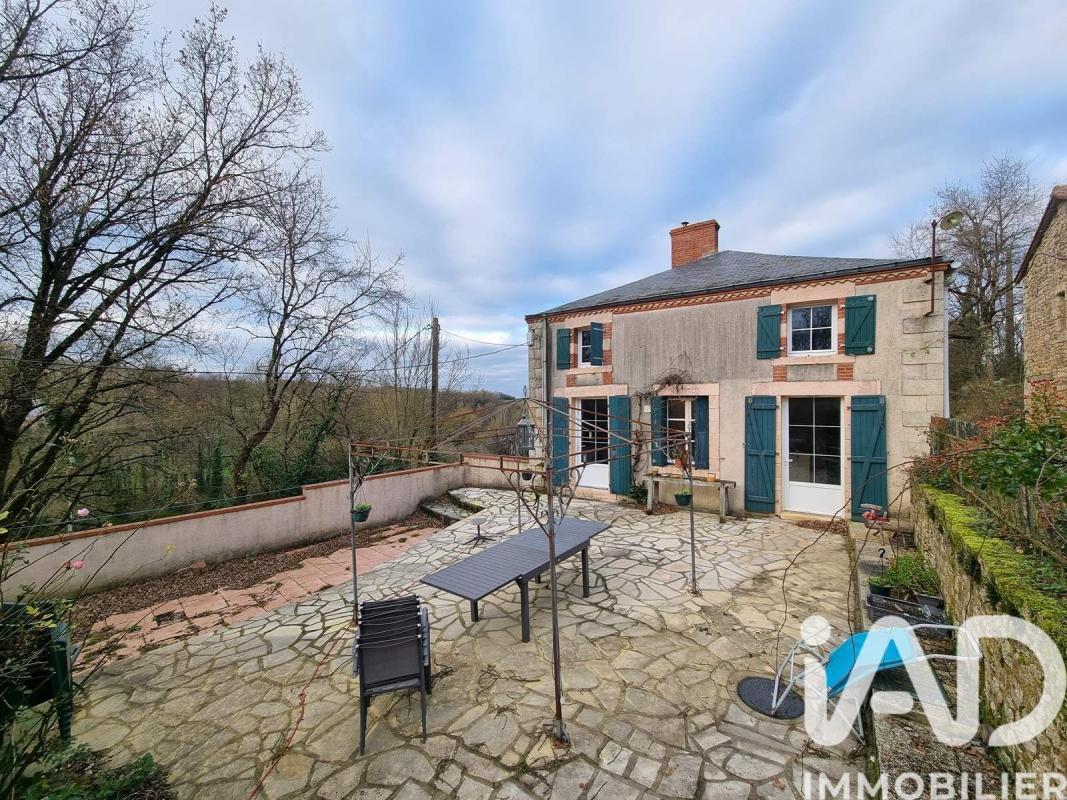 Maison 5 Pièce(s) Saint-Loup-Lamairé - Photo 3